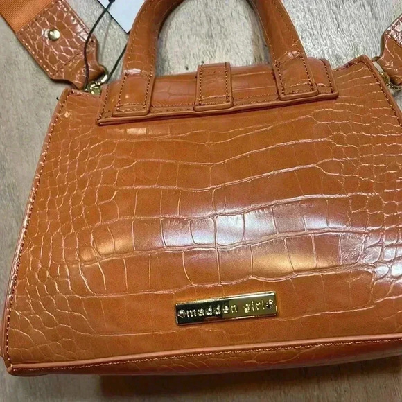 Madden Girl purse, NWT, tan. - Picture 4 of 6